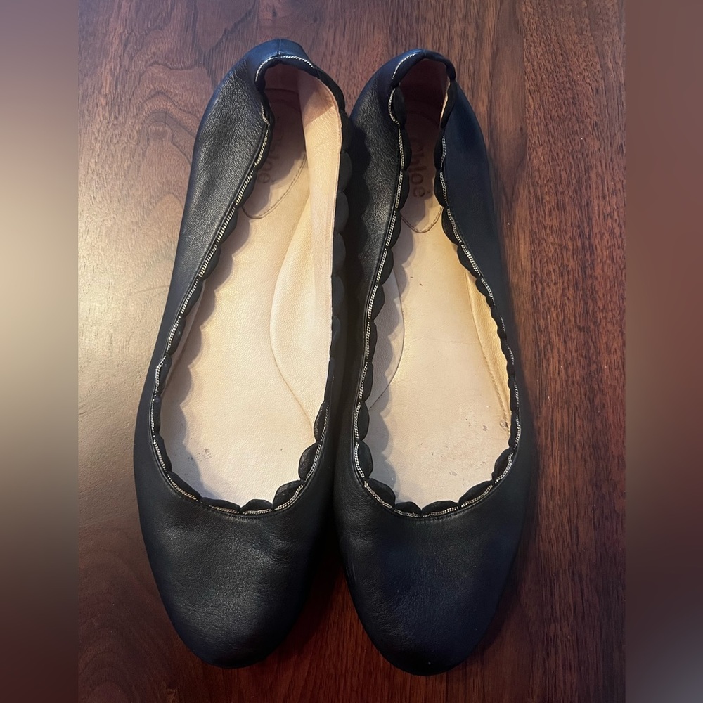 Chloe flats